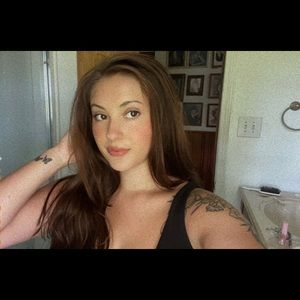 Meet your Posher, Brooke